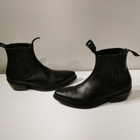 Good Guys Don't Wear Leather The Duke Vegan Unisex Black Boots like New - Picture 1 of 10
